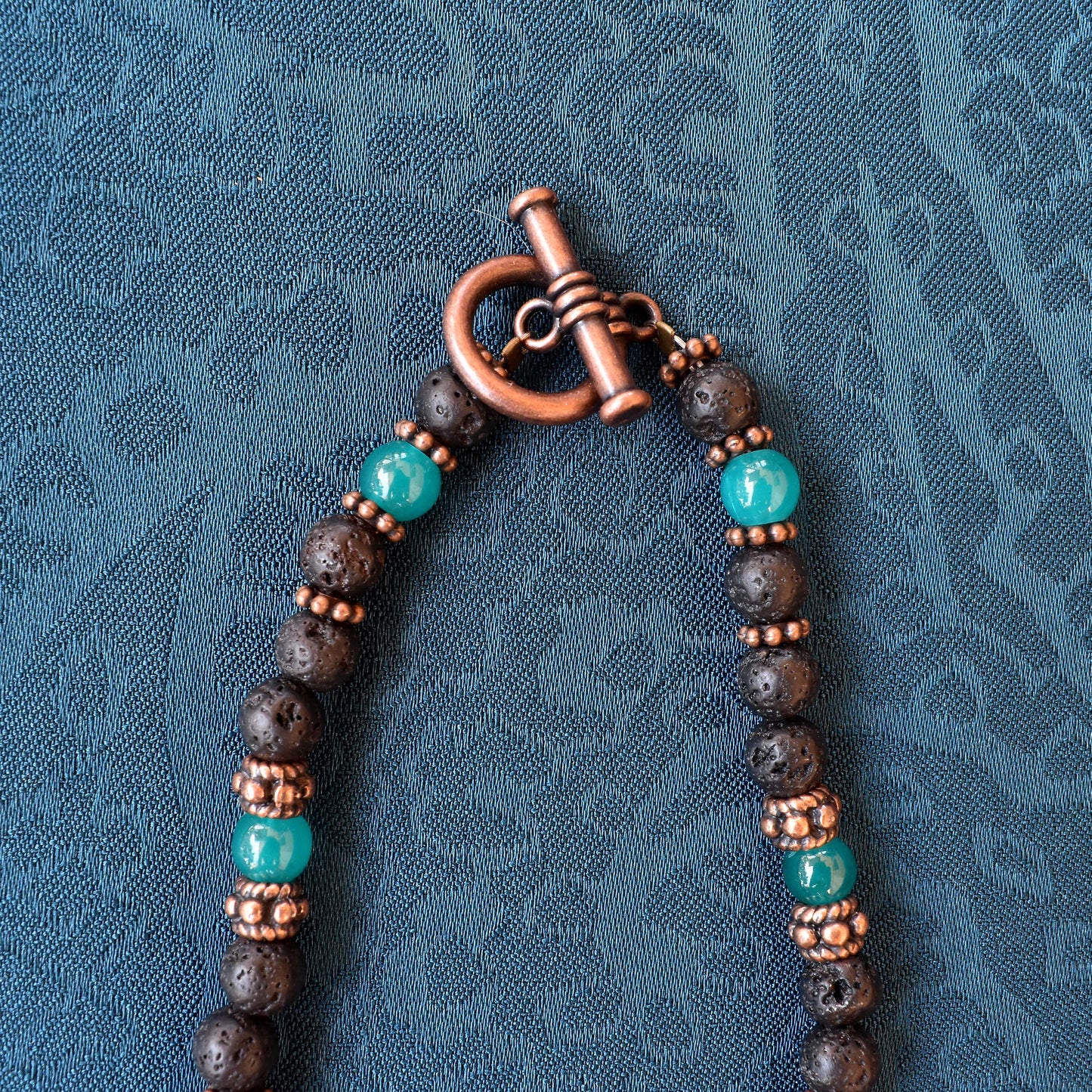 earthy tree sister necklace